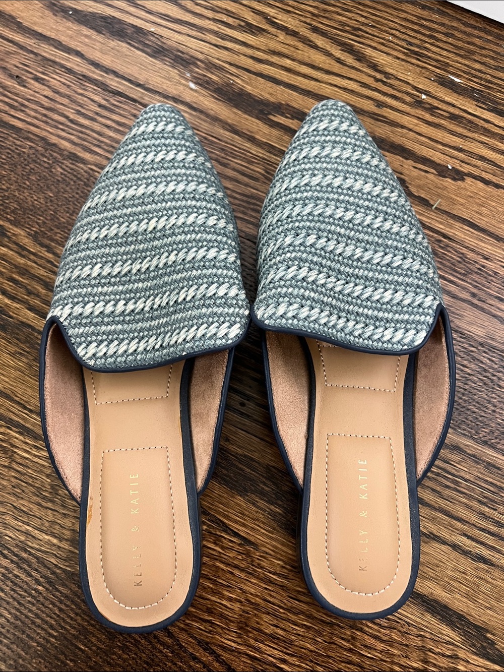 Kelly & Katie Two-Tone Woven Pointed Mules - Size 9 - only worn once